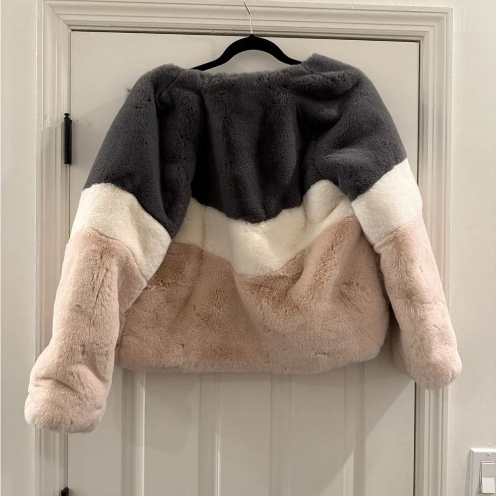 Apparis Brigitte Colorblock Faux Fur Jacket Coat In Grey Pink White Small - Picture 3 of 6